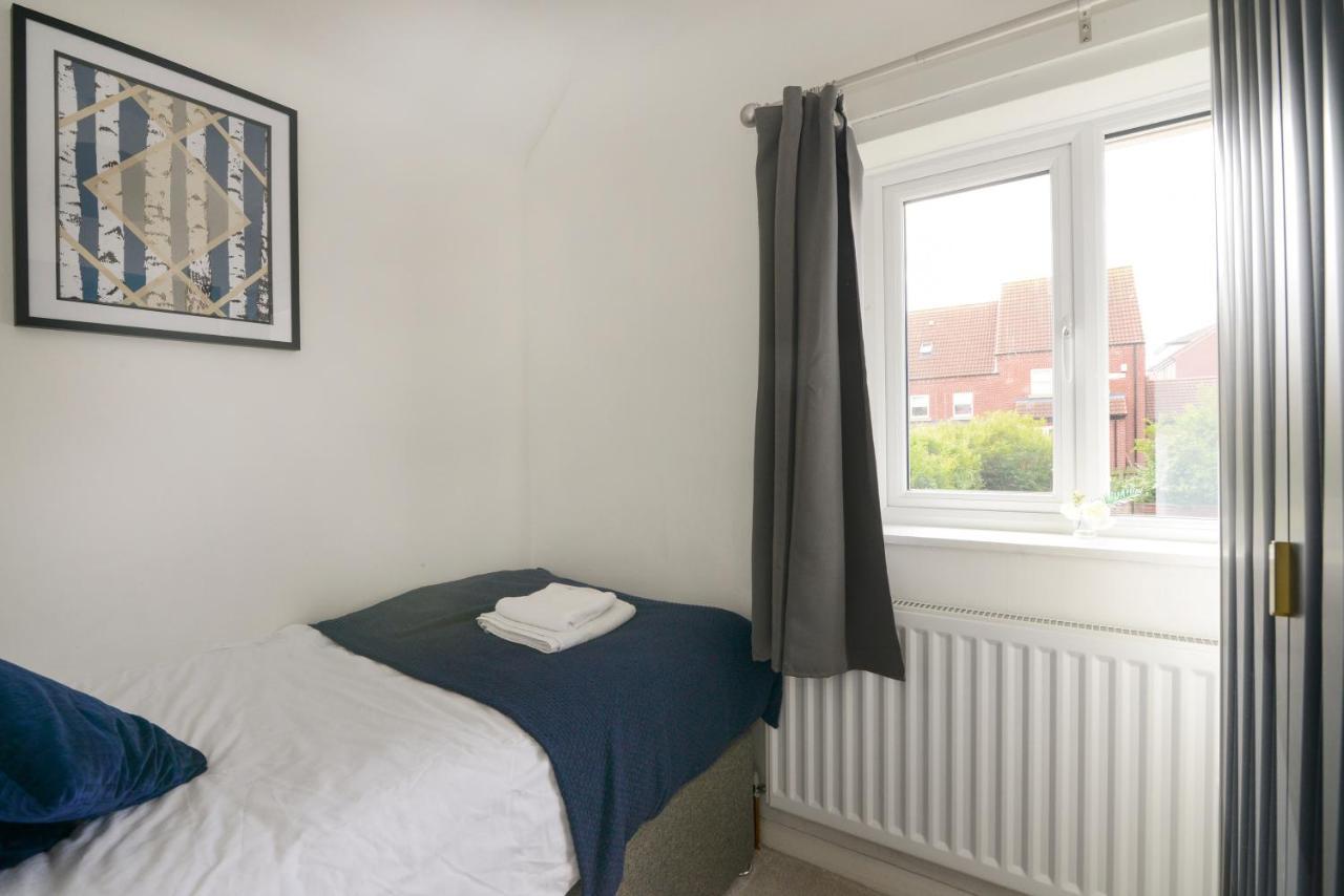 Alderton House - Spacious 3 Bed With Parking Nottingham Luaran gambar